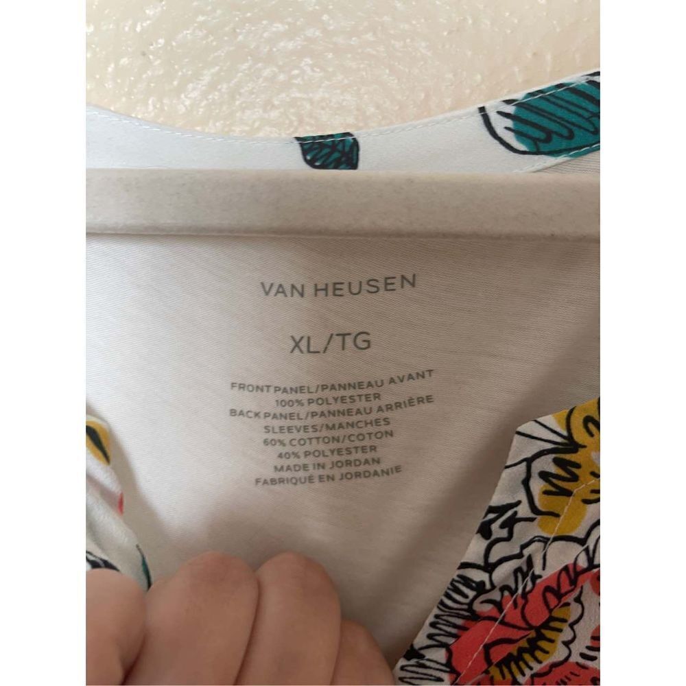 Van Heusen offwhite double pocket floral tee XL - Picture 2 of 5